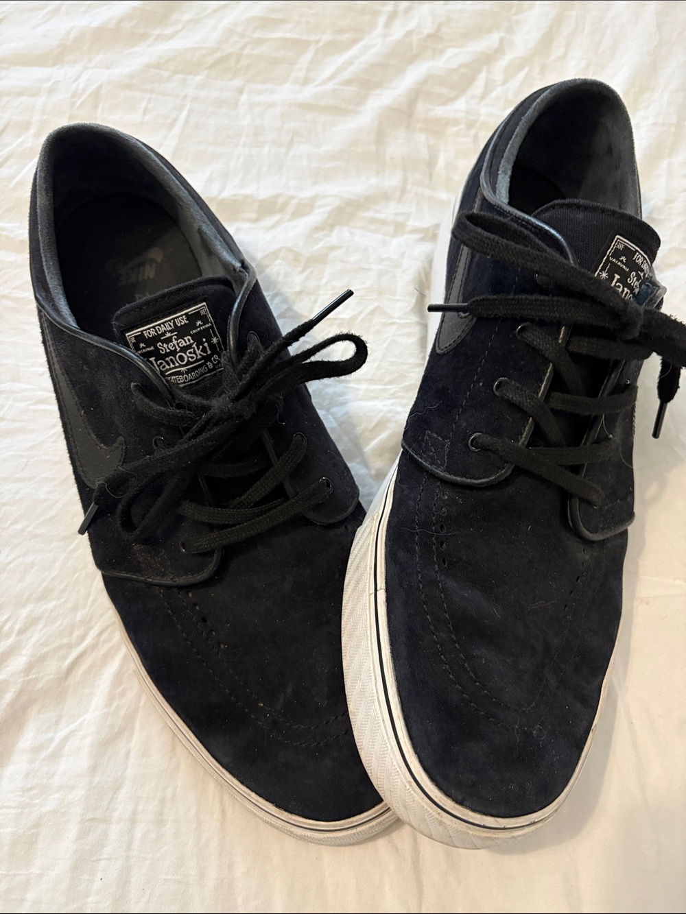 Nike Stefan Janoski Black Suede Low-Top Skate Sneakers